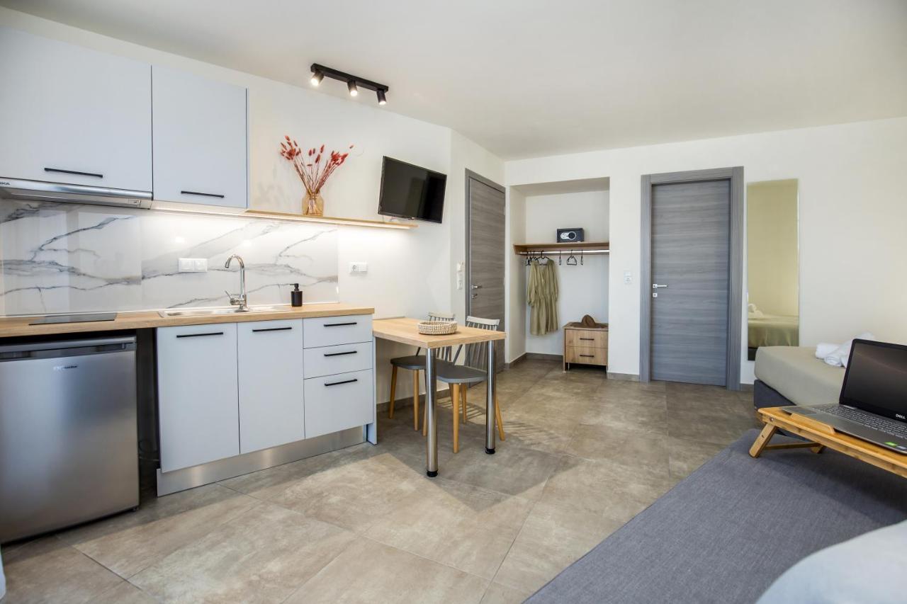 Alla Strada - Micro Suites Limenaria  Bagian luar foto